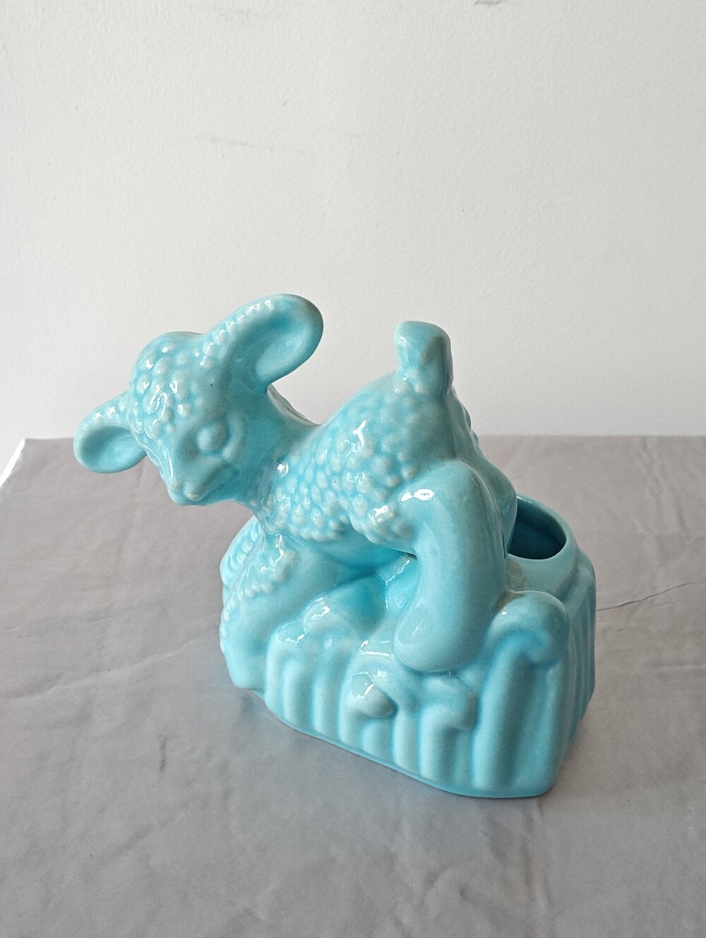 Haeger Pottery. Baby Blue Planter.